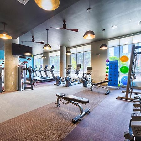 Апартаменты U4 Penthouse Downtown Хьюстон Экстерьер фото