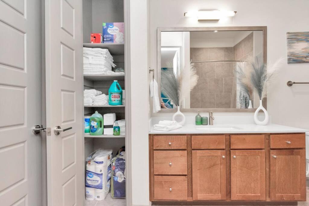 Апартаменты U4 Penthouse Downtown Хьюстон Экстерьер фото
