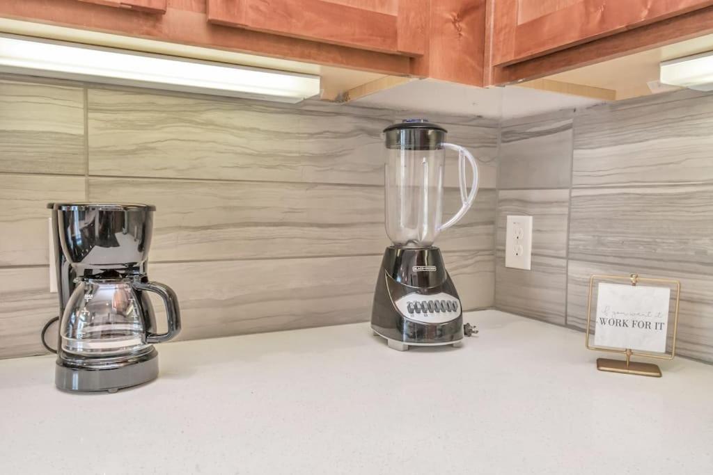 Апартаменты U4 Penthouse Downtown Хьюстон Экстерьер фото