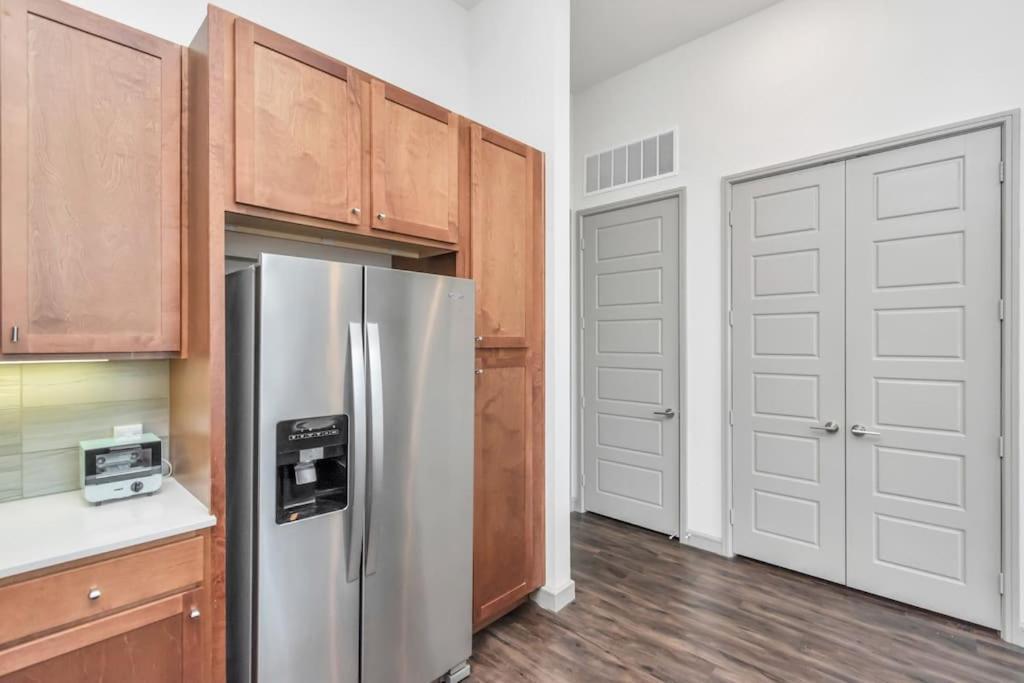 Апартаменты U4 Penthouse Downtown Хьюстон Экстерьер фото