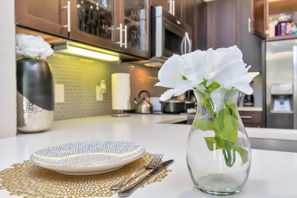 Апартаменты U4 Penthouse Downtown Хьюстон Экстерьер фото