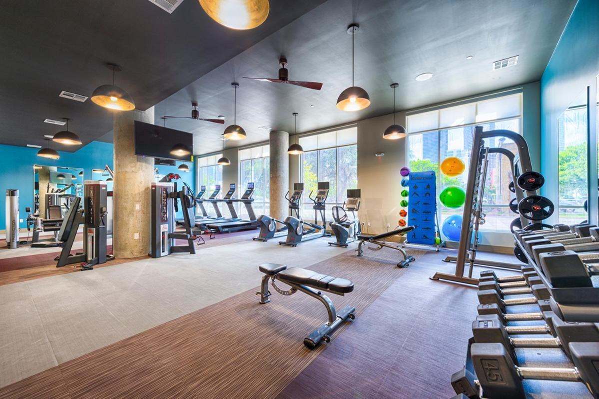 Апартаменты U4 Penthouse Downtown Хьюстон Экстерьер фото