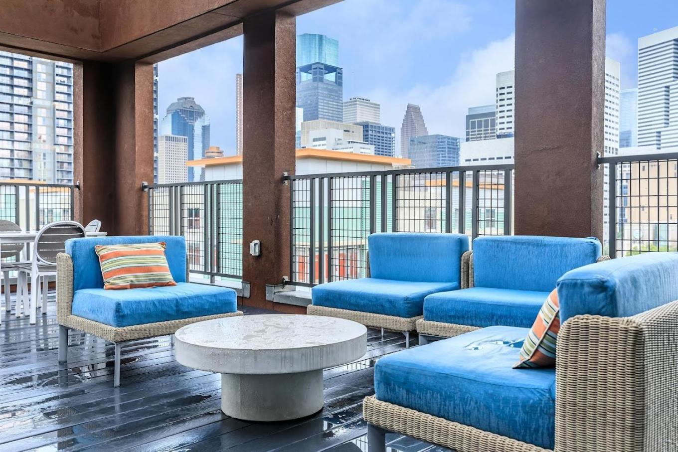 Апартаменты U4 Penthouse Downtown Хьюстон Экстерьер фото